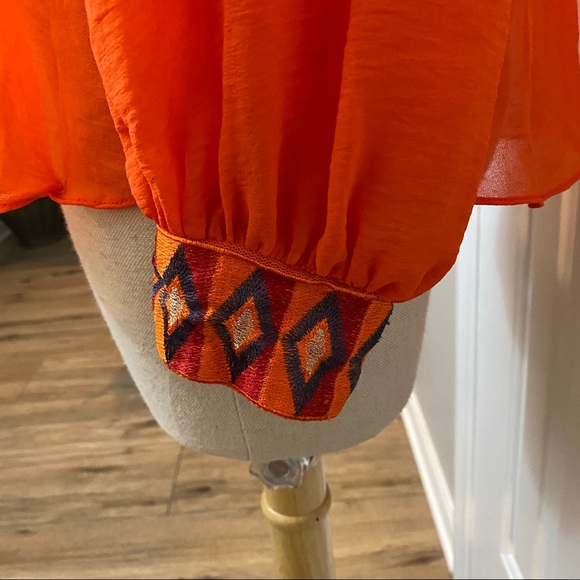 Orange Top - Picture 4 of 4